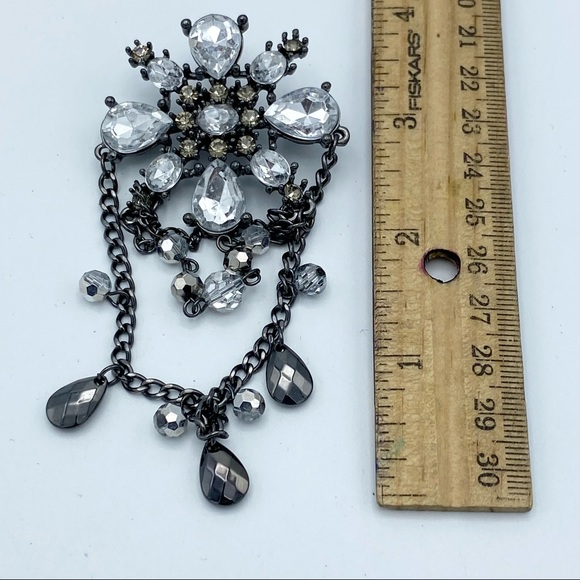 Multi Faceted Rhinestone Gunmetal Tone Dangling Chain Bead Statement Brooch Pin - Picture 4 of 12